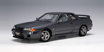 AUTOart: Nissan Skyline GTR (R32) Nismo - Gun Grey (77348) in 1:18 scale