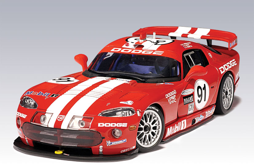 AUTOart: 2000 Dodge Viper GTS-R - O.Beretta / D.Dupuy / K