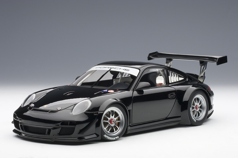 AUTOart: 2010 Porsche 911 (997) GT3 R Plain Body Version - Black