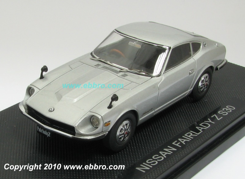 Ebbro: Nissan Fairlady Z S30 - Silver (43896) in 1:43 scale - mDiecast