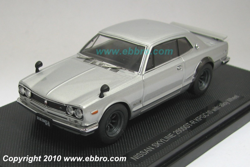 Ebbro: Nissan Skyline GT-R KPGC10 - Silver w/ Wide Alloy Wheels