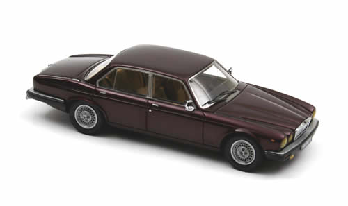 NEO Scale Models: 1986 Jaguar XJ Serie III - Sovereign Dark Red