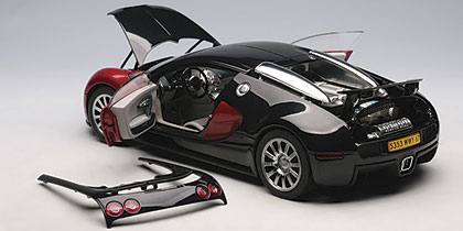 AUTOart: Bugatti Veyron 16.4 - Black/Red (70906) in 1:18 scale