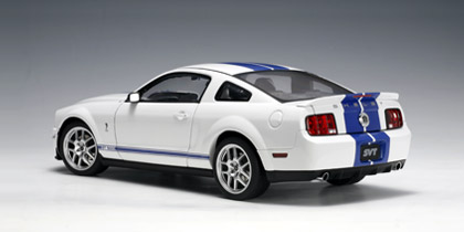 AUTOart: Ford Shelby Cobra GT 500 Concept - White w/ Blue Stripe