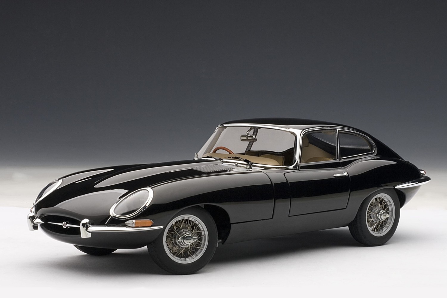 Jaguar E-Type Coupe Series I 3.8 - Black w/Metal Wire-Spoke Wheel