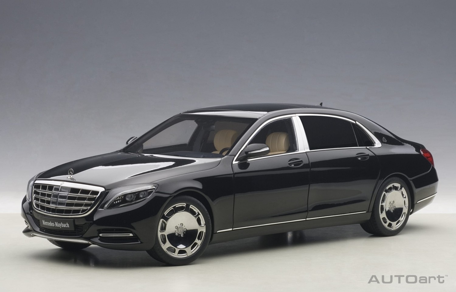 Mercedes-Benz S600 Maybach SWB - Black