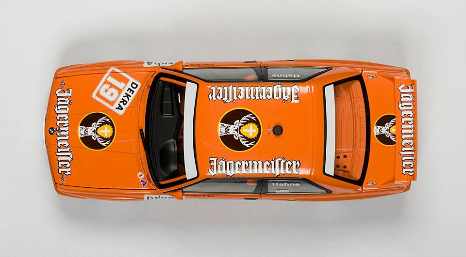 AUTOart: BMW M3 DTM 1992 'Jagermeister' Hahne #19 (89248) in 1:18