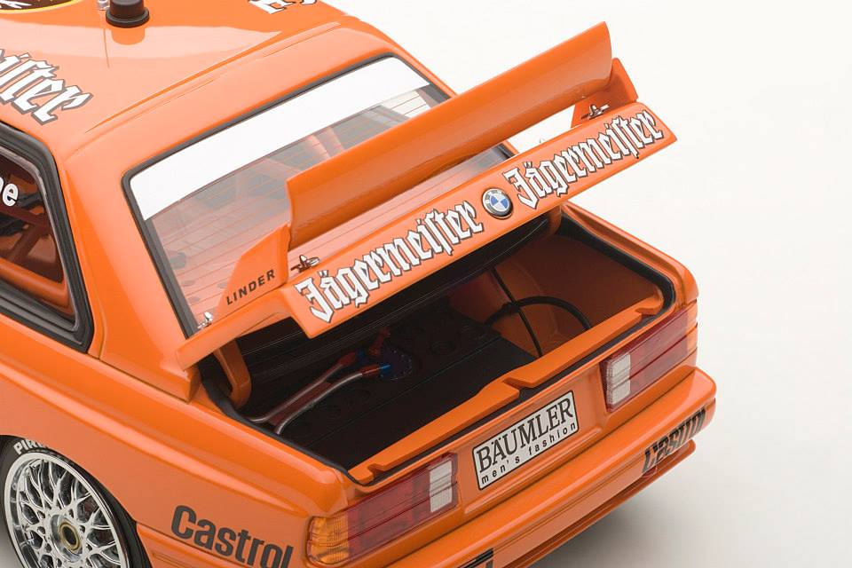 AUTOart: BMW M3 DTM 1992 'Jagermeister' Hahne #19 (89248) in 1:18 scale