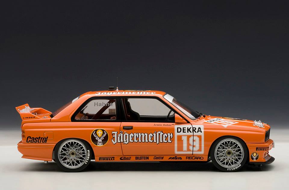 AUTOart: BMW M3 DTM 1992 'Jagermeister' Hahne #19 (89248) in 1:18 scale