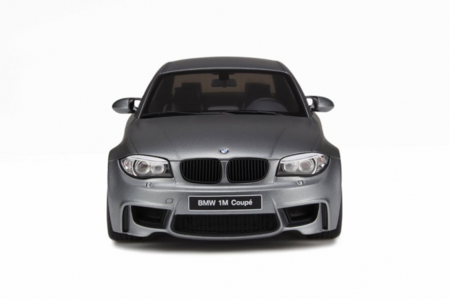 GT Spirit: BMW 1M Coupe (E82) - Frozen Grey (GT709) in 1:18 scale