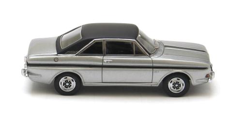 NEO Scale Models: 1968 Ford Taunus P6 15M RS - Silver w/ Black