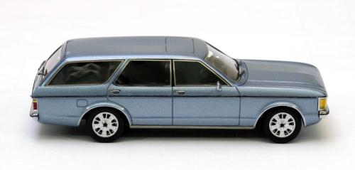 NEO Scale Models: 1972-1977 Ford Granada Turnier - Blue Metallic