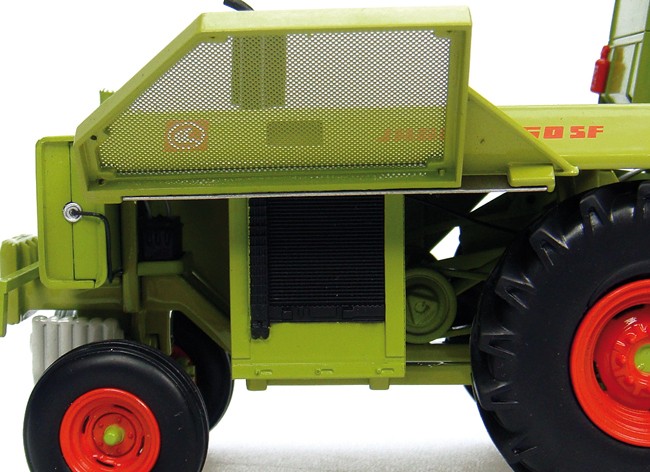 Universal Hobbies: Claas Jaguar 60 SF (2747) in 1:32 scale - mDiecast