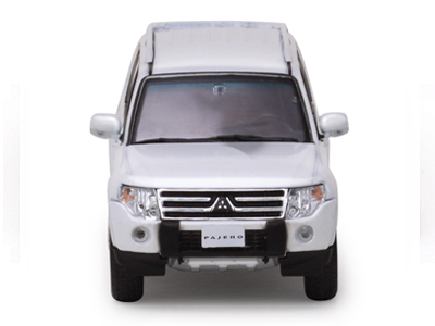 Vitesse: Mitsubishi Pajero - Pearl White (29320) in 1:43 scale