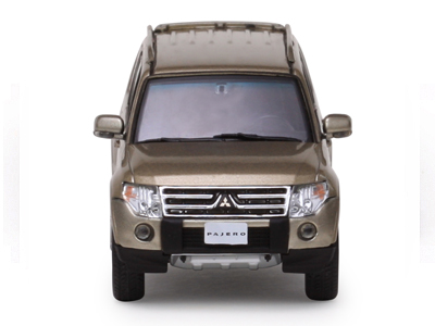 Vitesse: Mitsubishi Pajero - Platinum Beige Metallic (29321) in 1